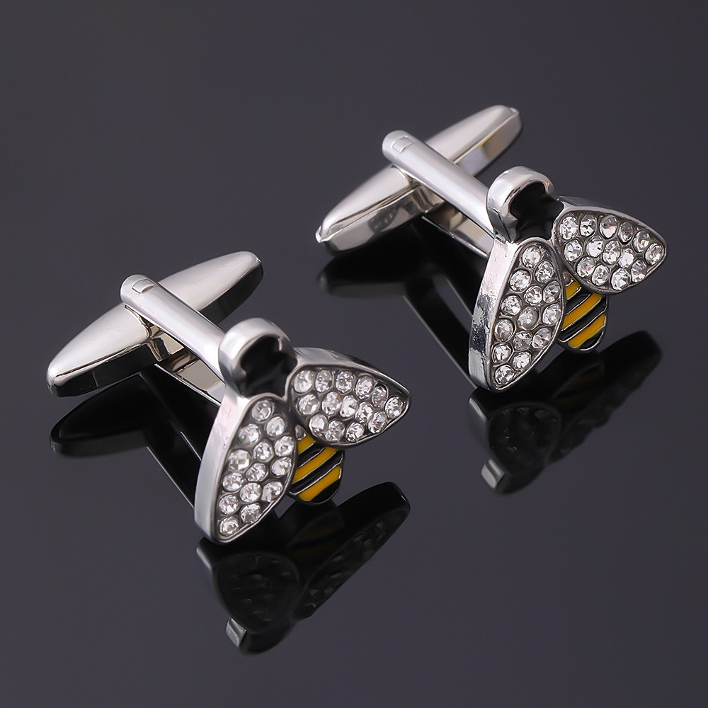 Men Accessories Amazon - กระดุมข้อมือแบบฝรั่งเศสลายแมลง 2 ชิ้น สไตล์ใหม่จาก AliExpress และ