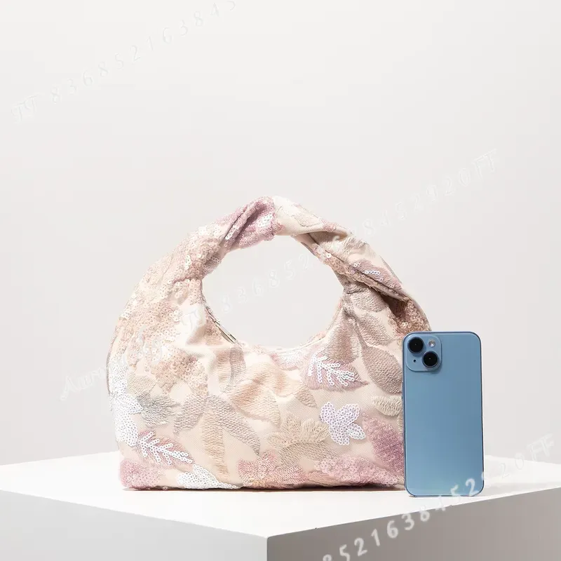 กระเป๋าถือหรูหราประดับเลื่อมสำ - Men Accessories Bag บทวิจารณ์และราคา